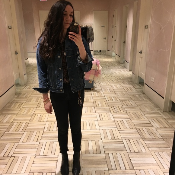 Meet your Posher, Carolyn - Picture 1 of 1